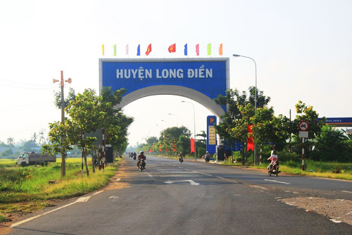Chủ tịch huyện có đơn xin nghỉ việc vì thấy còn thiếu sót trong phòng, chống dịch
