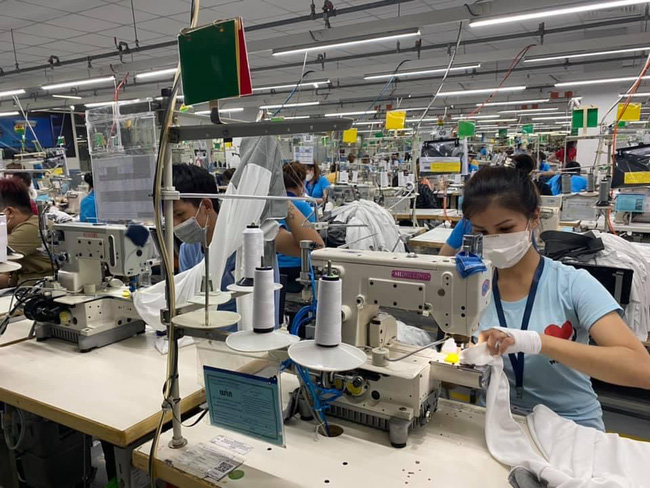 Gần 50% doanh nghiệp không cắt giảm nhân sự, giữ nguyên lương trong đại dịch
