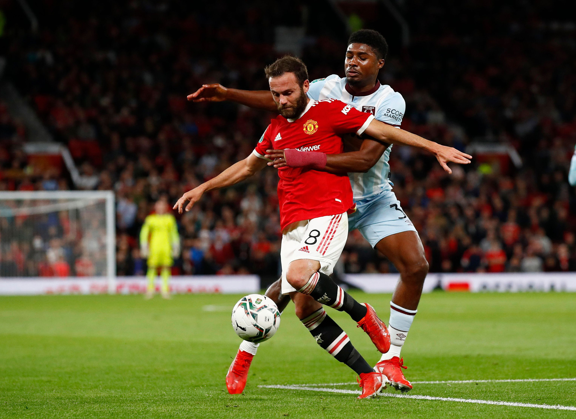 B&aacute;o ch&iacute; Anh ch&ecirc; cười Man United sau c&uacute; sốc bị loại ở v&ograve;ng 3 League Cup - Ảnh 5.