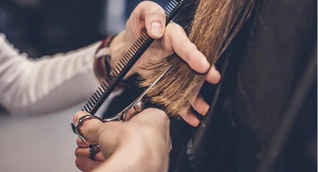 Phá "nồi cơm" người mẫu, salon tóc bồi thường hơn 6 tỉ đồng