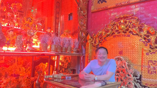 Người xưng "Ngọc hoàng đại đế" trấn yểm Covid-19 từ TP HCM về Hà Nội bị cách ly, xử lý