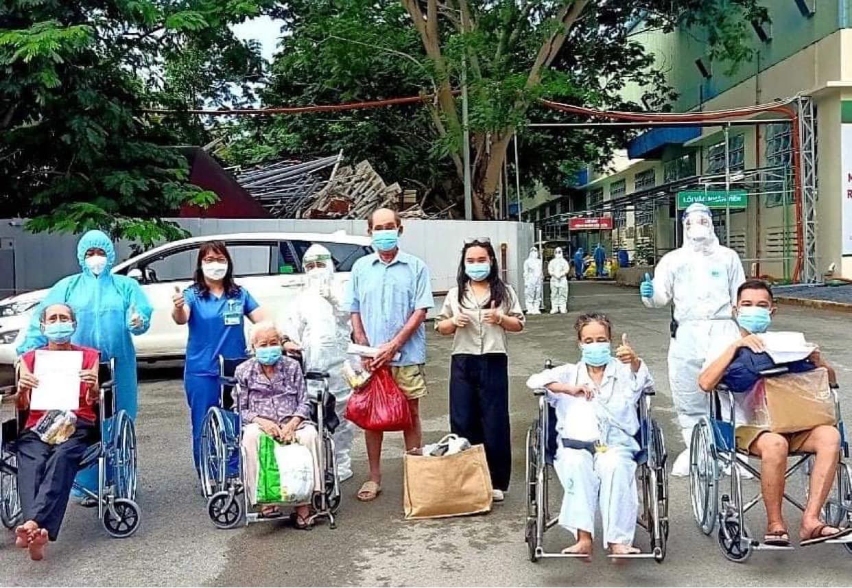 TP HCM: Trong 1 ngày, trên 3.600 bệnh nhân Covid-19 xuất viện