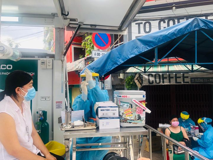 TP HCM đã tiêm hơn 9,4 triệu mũi vắc-xin, thêm 3.495 ca xuất viện