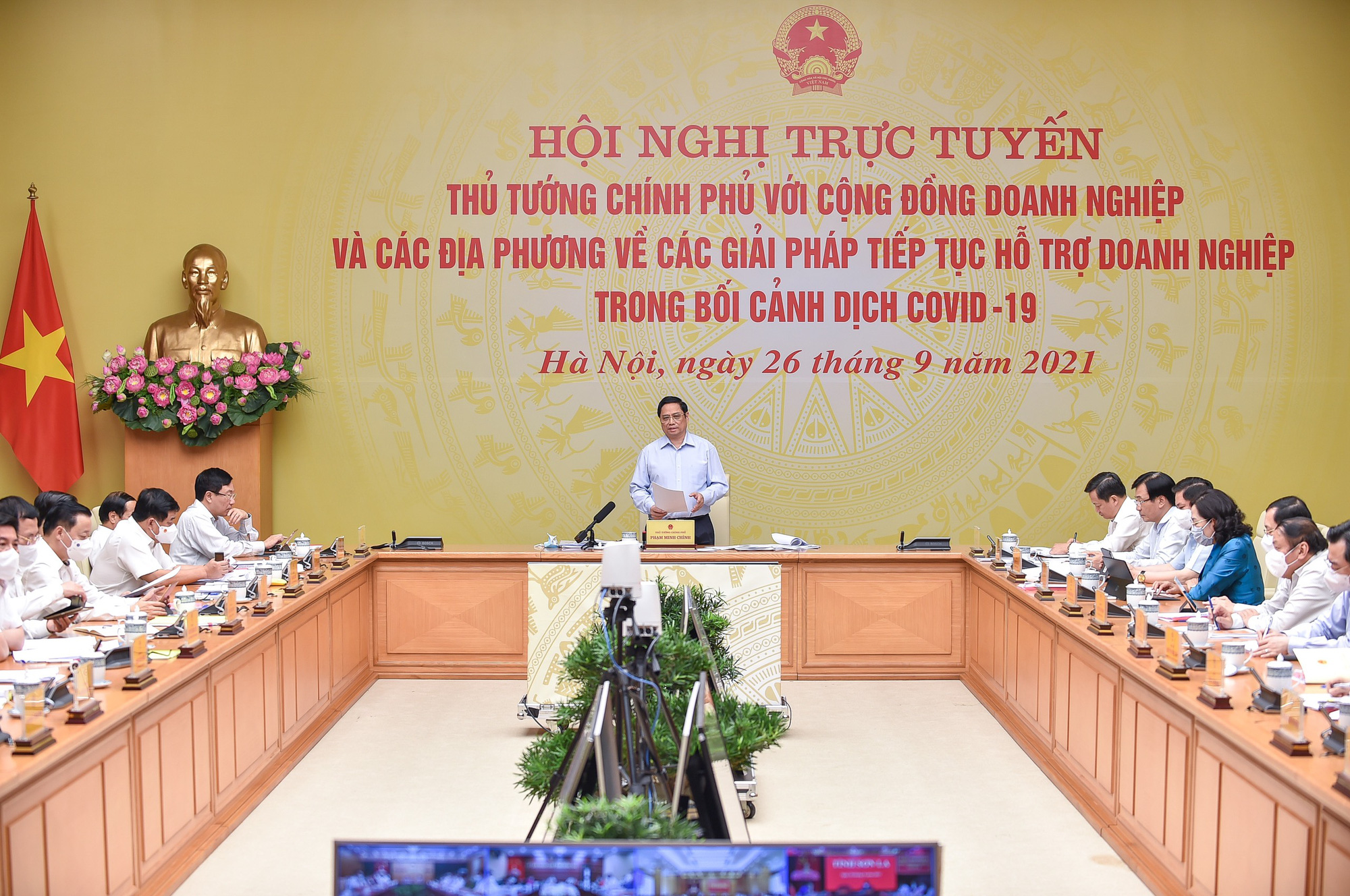 Thủ tướng: Cần tr&aacute;nh mở cửa rồi lại đ&oacute;ng cửa ngay - Ảnh 1.