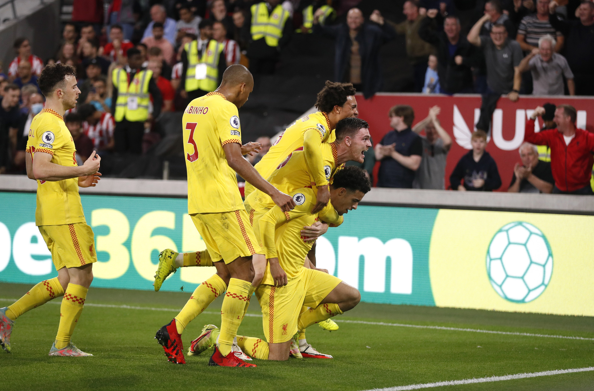 Rượt đuổi tỉ số điên cuồng, Liverpool suýt sụp đổ - Ảnh 6.