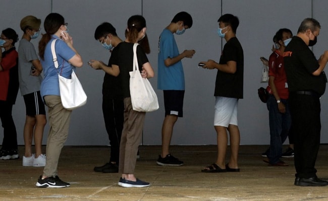 Singapore căng thẳng vì số ca mắc Covid-19 tăng rất nhanh