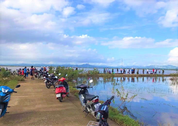 Người đàn ông tử vong bất thường khi đi đánh cá trong đêm