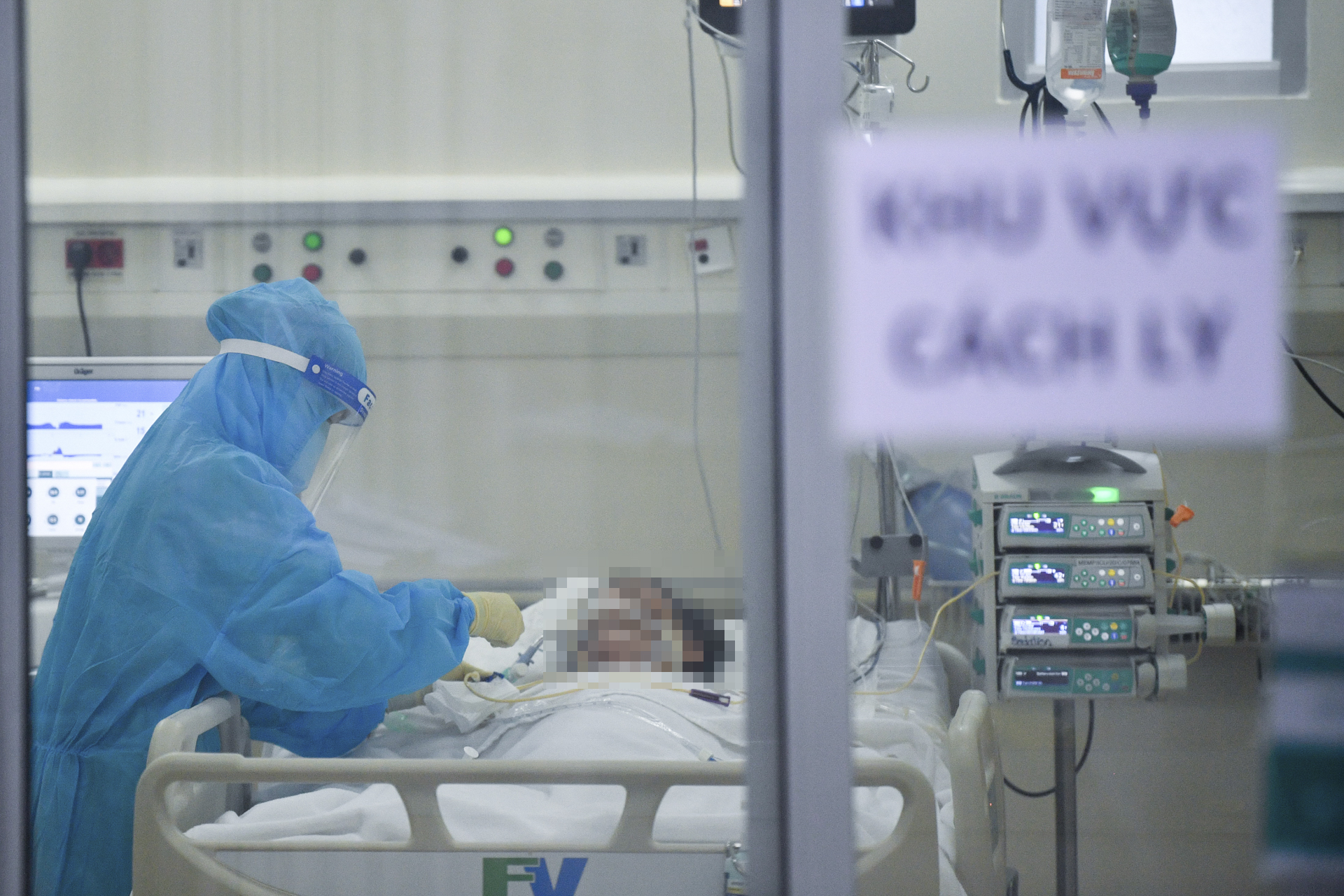 Sở Y tế TP HCM yêu cầu các cơ sở y tế tư nhân không được thu thêm phí điều trị Covid-19