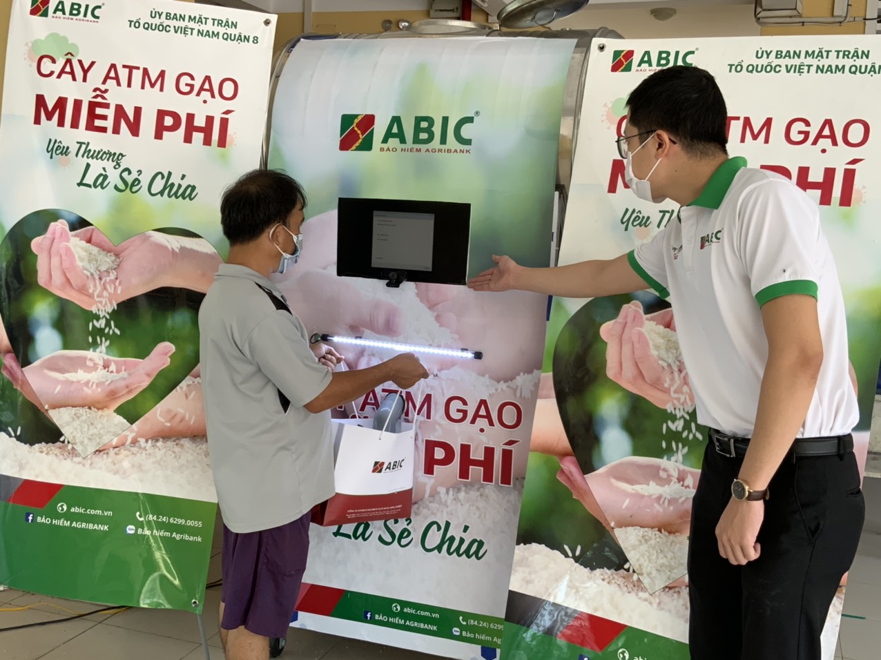 Trách nhiệm xã hội của doanh nghiệp từ cây ATM gạo của Bảo hiểm Agribank