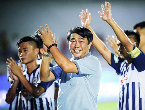 C&aacute;c CLB V-League đua nhau chi&ecirc;u mộ HLV - Ảnh 1.