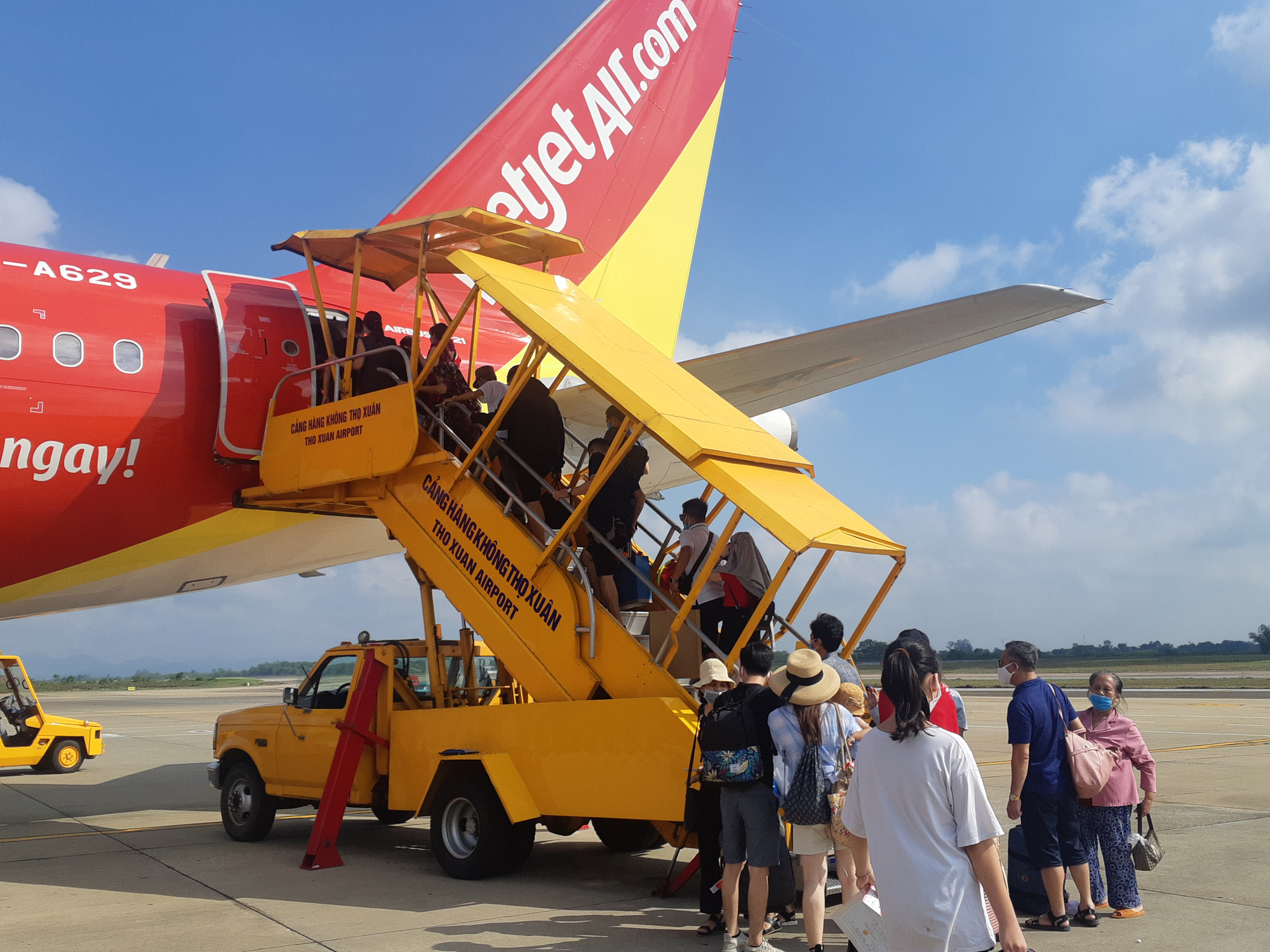 Cục trưởng Hàng không: Mỗi địa phương áp dụng một kiểu sẽ rất khó bay nội địa trở lại - Ảnh 1.