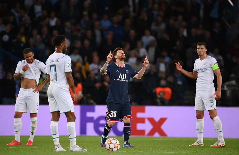 Đẳng cấp Messi định đoạt đại chiến, Man City đại bại ở Paris - Ảnh 9.