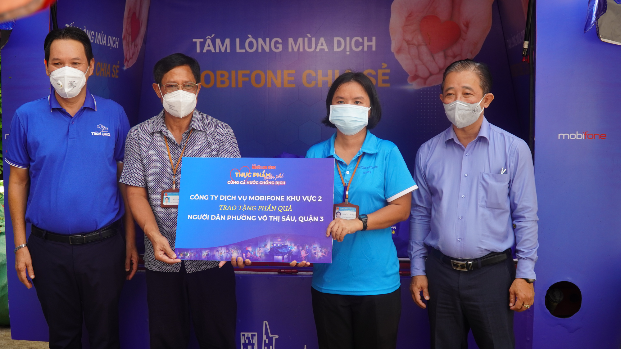 Chương trình Thực phẩm miễn phí cùng cả nước chống dịch” đến quận 3 và quận Phú Nhuận - Ảnh 3.