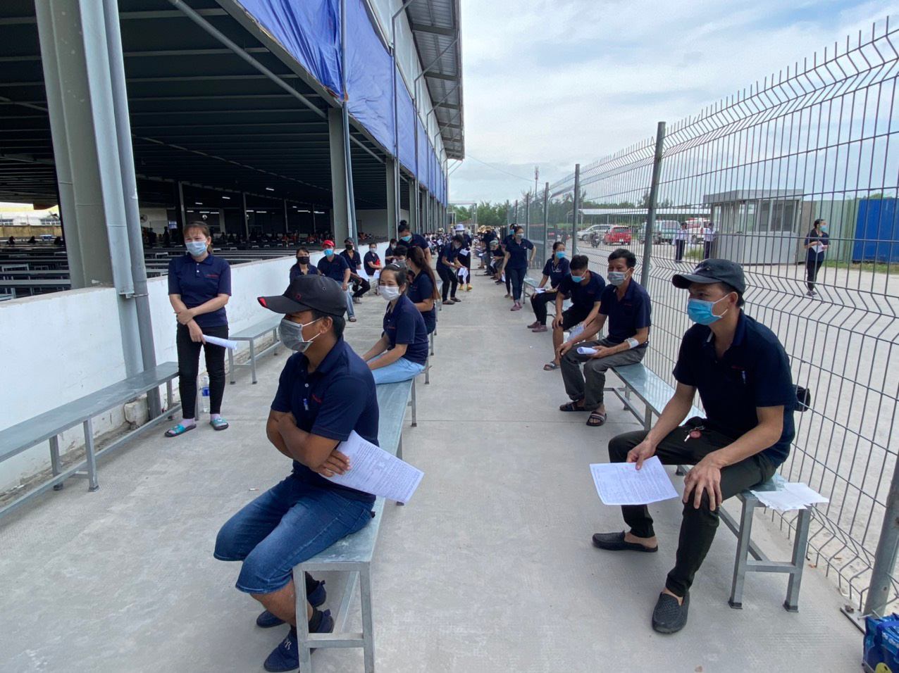 Giữ việc làm cho công nhân