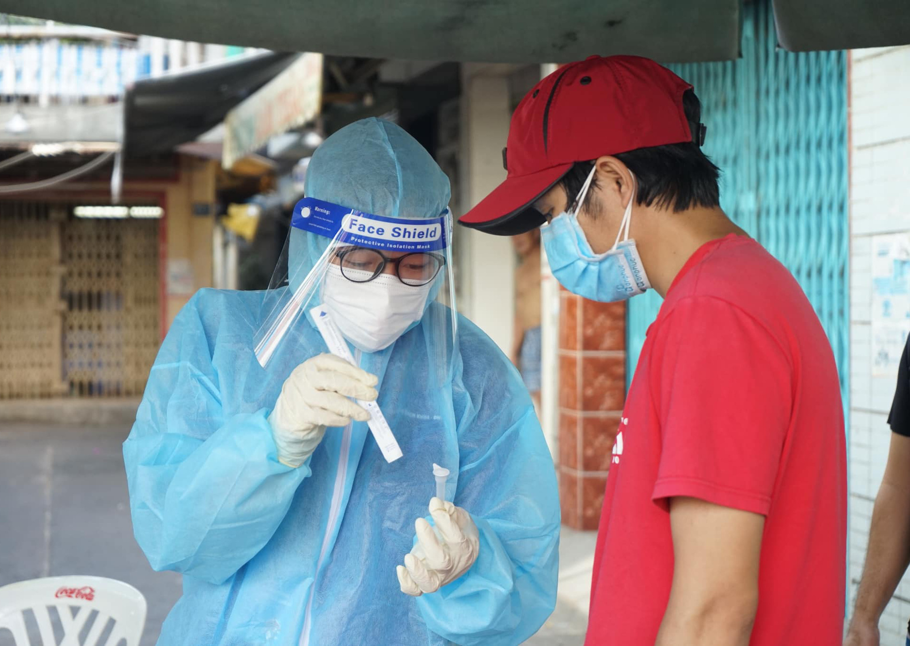 NÓNG: Từ nay đến 15-9, nơi có nguy cơ cao sẽ xét nghiệm Covid-19 tại nhà ít nhất 3 lần