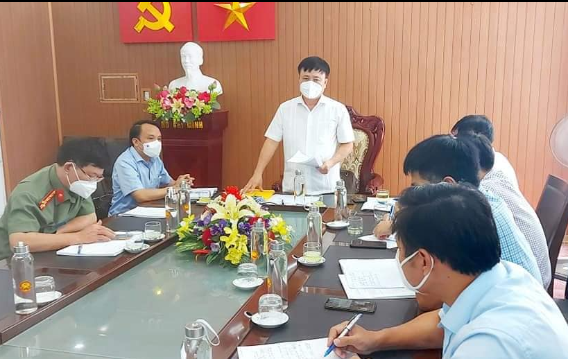 T&agrave;i xế đường d&agrave;i mắc Covid-19 từng trốn chốt, nhiều lần mời bạn b&egrave; uống rượu tại nh&agrave; - Ảnh 1.