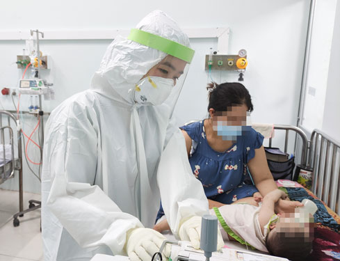 Vì sự sống bệnh nhân Covid-19(*): Tình nguyện lập khu điều trị