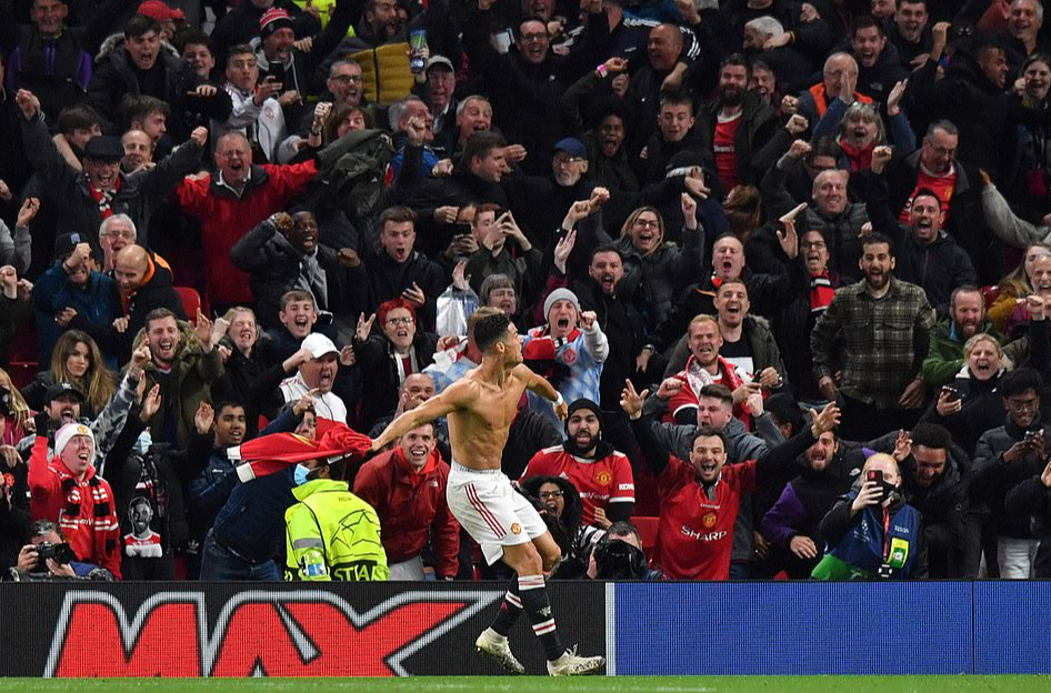Ronaldo ghi bàn thắng phút 90+5, Man United ngược dòng quật ngã Villarreal - Ảnh 2.