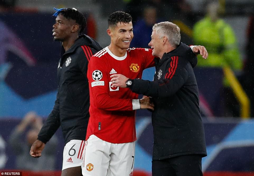 Champions League 2021-2022: HLV Man United nói gì khi Ronaldo ghi bàn ấn định chiến thắng?
