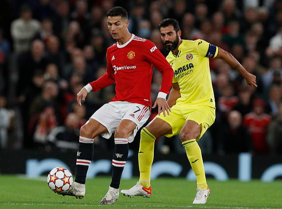 Ronaldo ghi bàn thắng phút 90+5, Man United ngược dòng quật ngã Villarreal