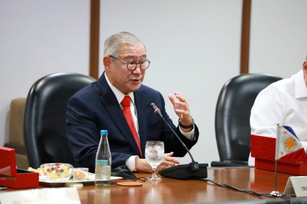 Philippines "trút" công hàm phản đối Trung Quốc ở biển Đông