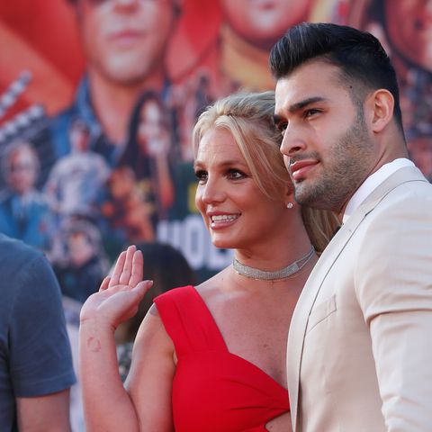 Britney Spears được cởi tr&oacute;i khỏi người cha sau 13 năm - Ảnh 2.