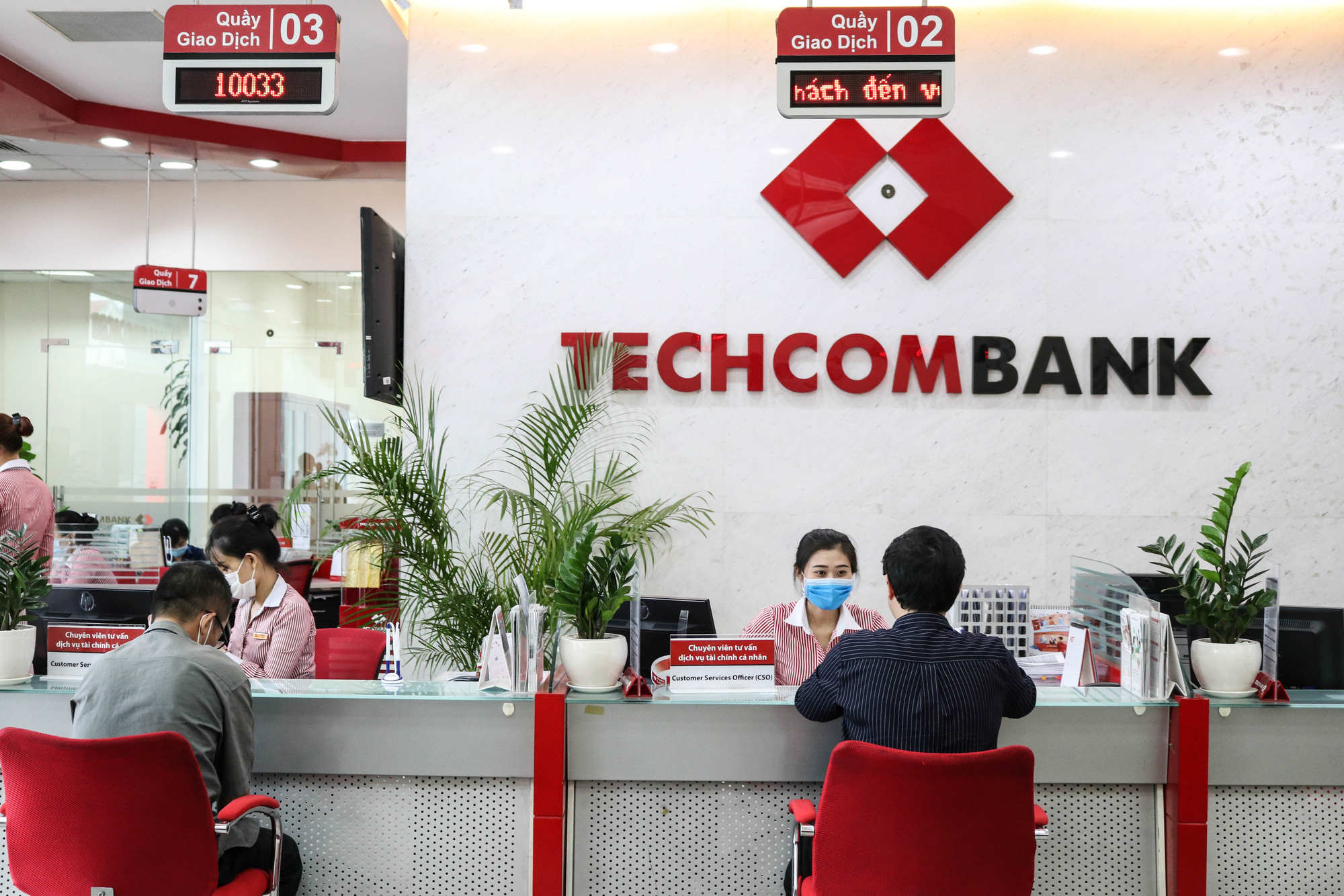 Techcombank được ADB trao tặng Ng&acirc;n h&agrave;ng đối t&aacute;c h&agrave;ng đầu tại Việt Nam lần 2 - Ảnh 1.