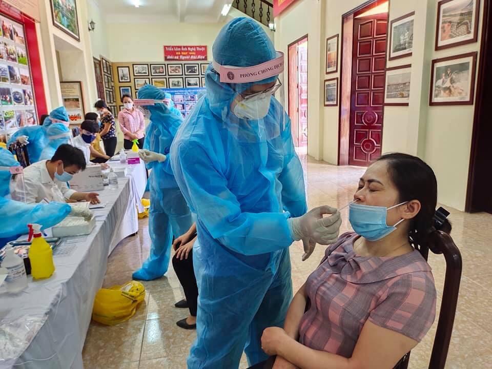 Ngày 4-9, thêm 9.521 ca Covid-19, số nhiễm mới giảm 5.373 ca trong 24 giờ - Ảnh 2.