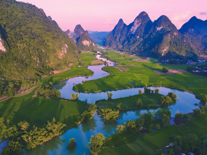 Cuộc sống ở nơi duy nhất vắng b&oacute;ng Covid-19 tại Việt Nam - Ảnh 1.