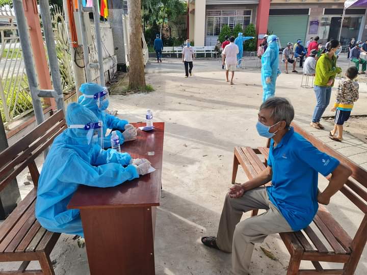 Bình Dương vừa quyết định thay đổi kế hoạch tiêm mũi 3