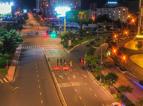 TP HCM: Thí điểm nới lỏng giãn cách xã hội 2 quận, huyện để nhân rộng
