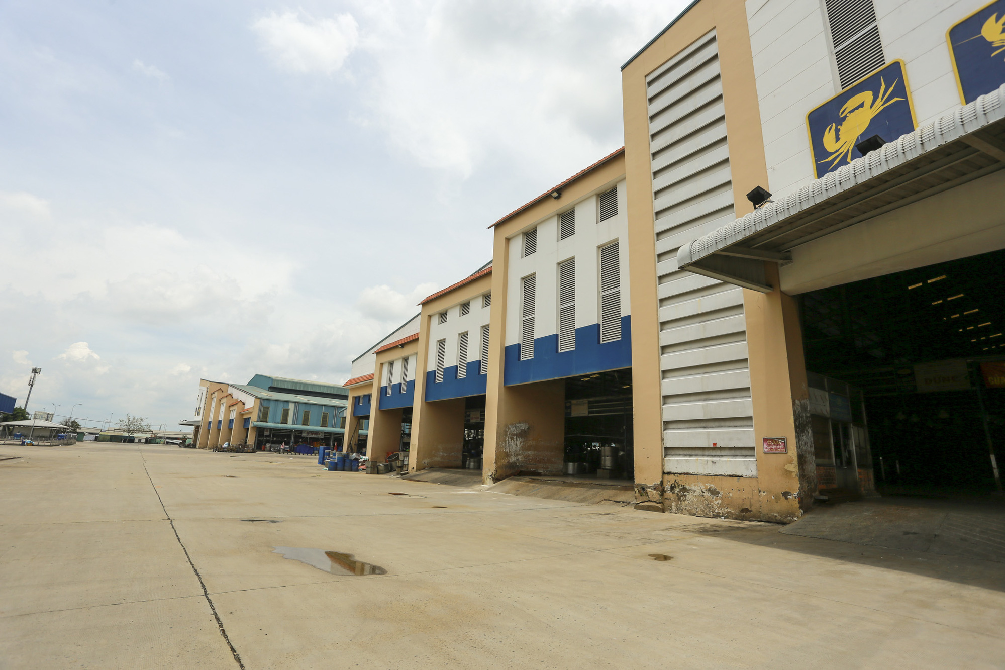 Vận động thương nhân F0 đã khỏi bệnh tham gia điểm trung chuyển hàng hoá chợ đầu mối Bình Điền