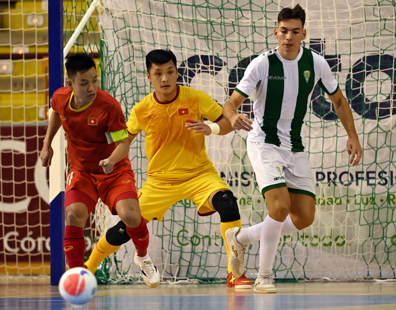Tuyển futsal Việt Nam đã tới Lithuania, chuẩn bị đấu World Cup 2021 - Ảnh 1.