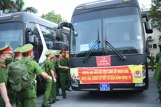 Thêm gần 1.000 học viên công an chi viện các tỉnh phía Nam chống dịch Covid-19