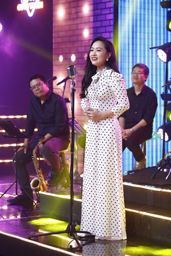 Hoa hậu Ngô Phương Lan tạo dấu ấn trong Cuộc hẹn cuối tuần - Ảnh 3.