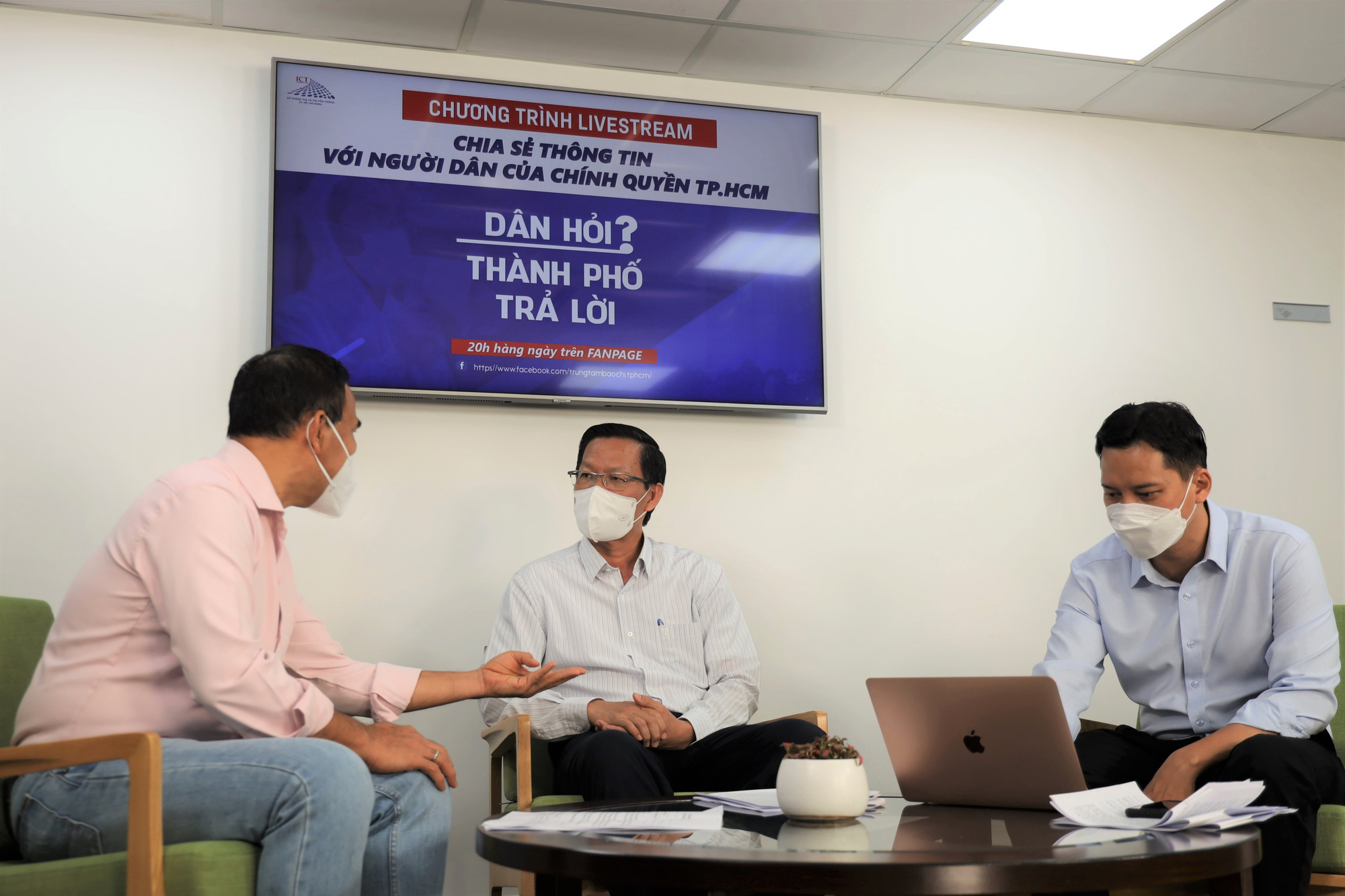 Chủ tịch Phan Văn Mãi: Chưa thể nói được khi nào TP HCM hết giãn cách - Ảnh 1.