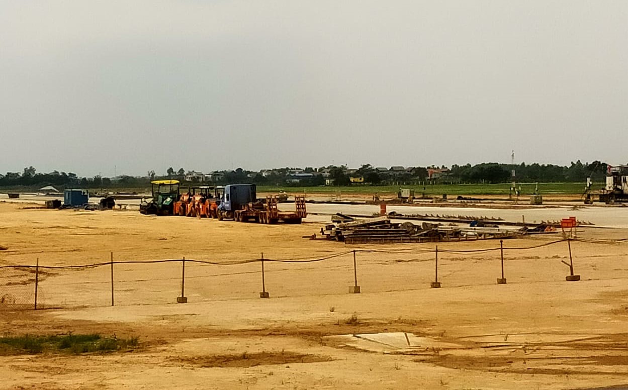 V&igrave; sao 2 doanh nghiệp lớn bị Bộ GTVT cảnh c&aacute;o về chậm tiến độ dự &aacute;n tại s&acirc;n bay Nội B&agrave;i? - Ảnh 1.