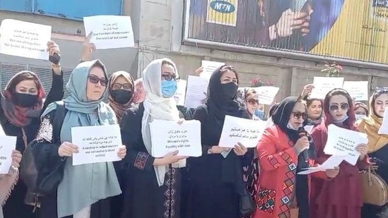 Nội bộ Taliban đấu đ&aacute; tới mức kh&ocirc;ng th&agrave;nh lập nổi ch&iacute;nh phủ? - Ảnh 4.