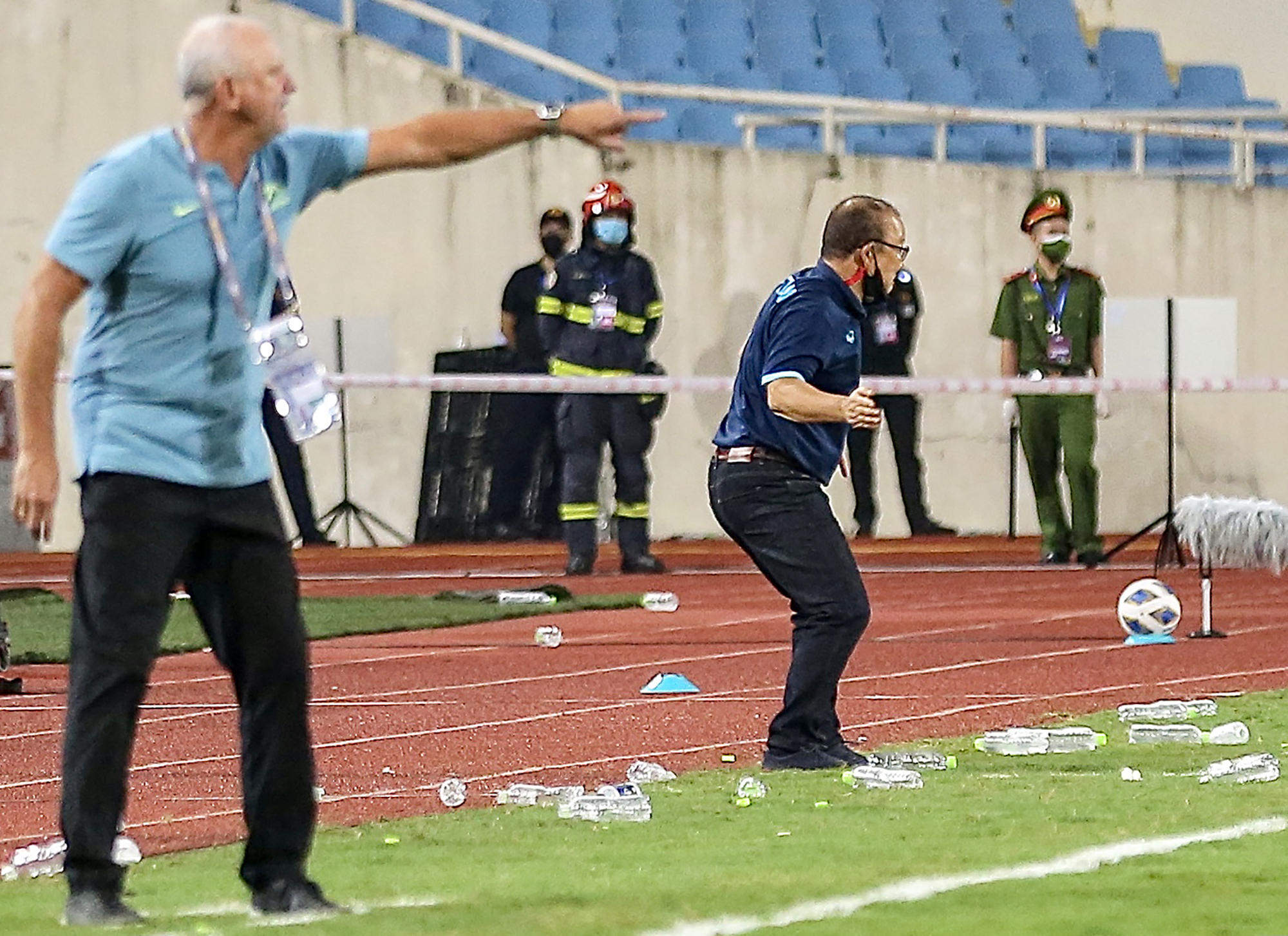 HLV Park Hang-seo n&oacute;i g&igrave; về t&igrave;nh huống bị VAR từ chối quả penalty - Ảnh 12.