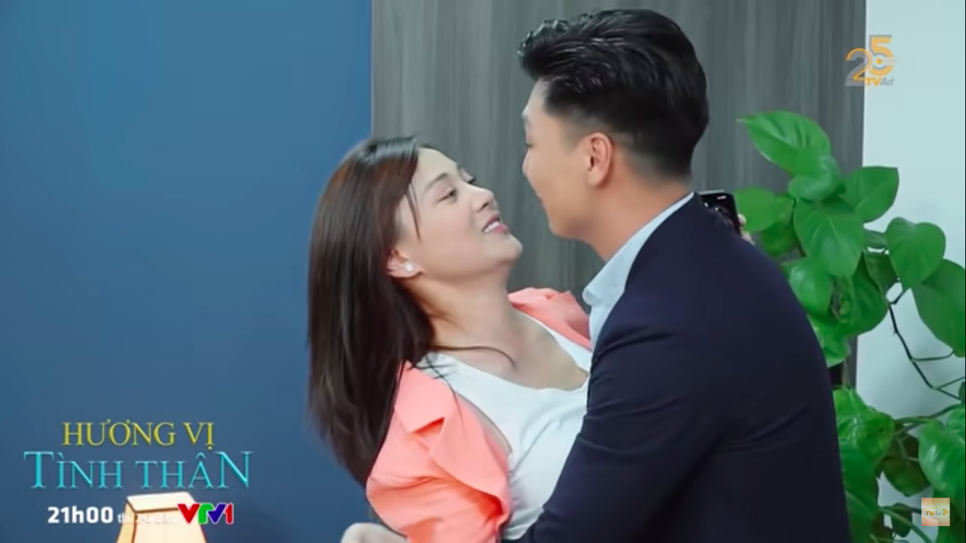 Hương vị t&igrave;nh th&acirc;n phần 2 tập 30 (tập 101): B&agrave; Xu&acirc;n ghen v&igrave; chồng th&acirc;n mật với hoa hậu qu&yacute; b&agrave; - Ảnh 4.
