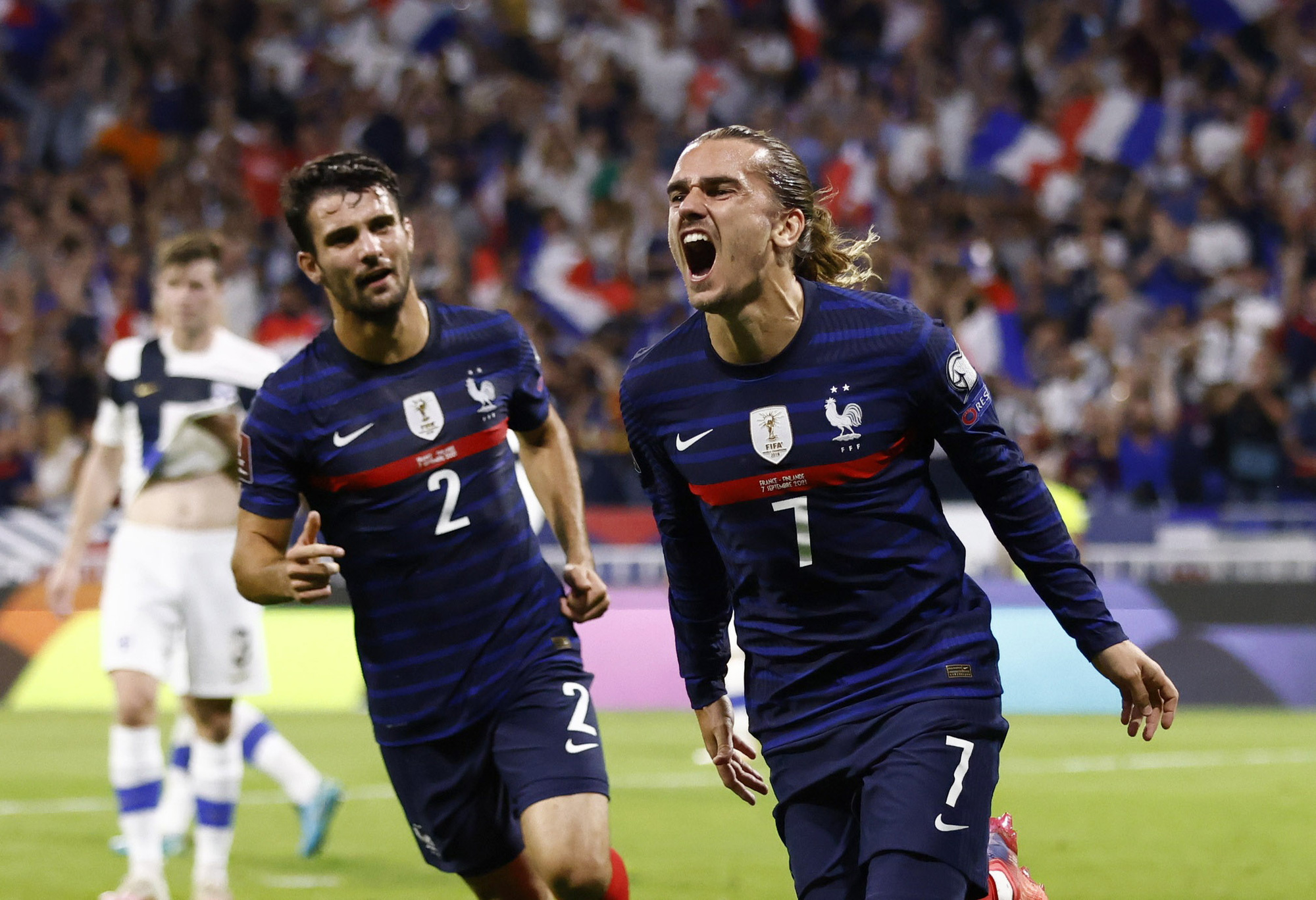"Sao thất sủng" Griezmann tỏa sáng, Pháp xây chắc ngôi đầu châu Âu
