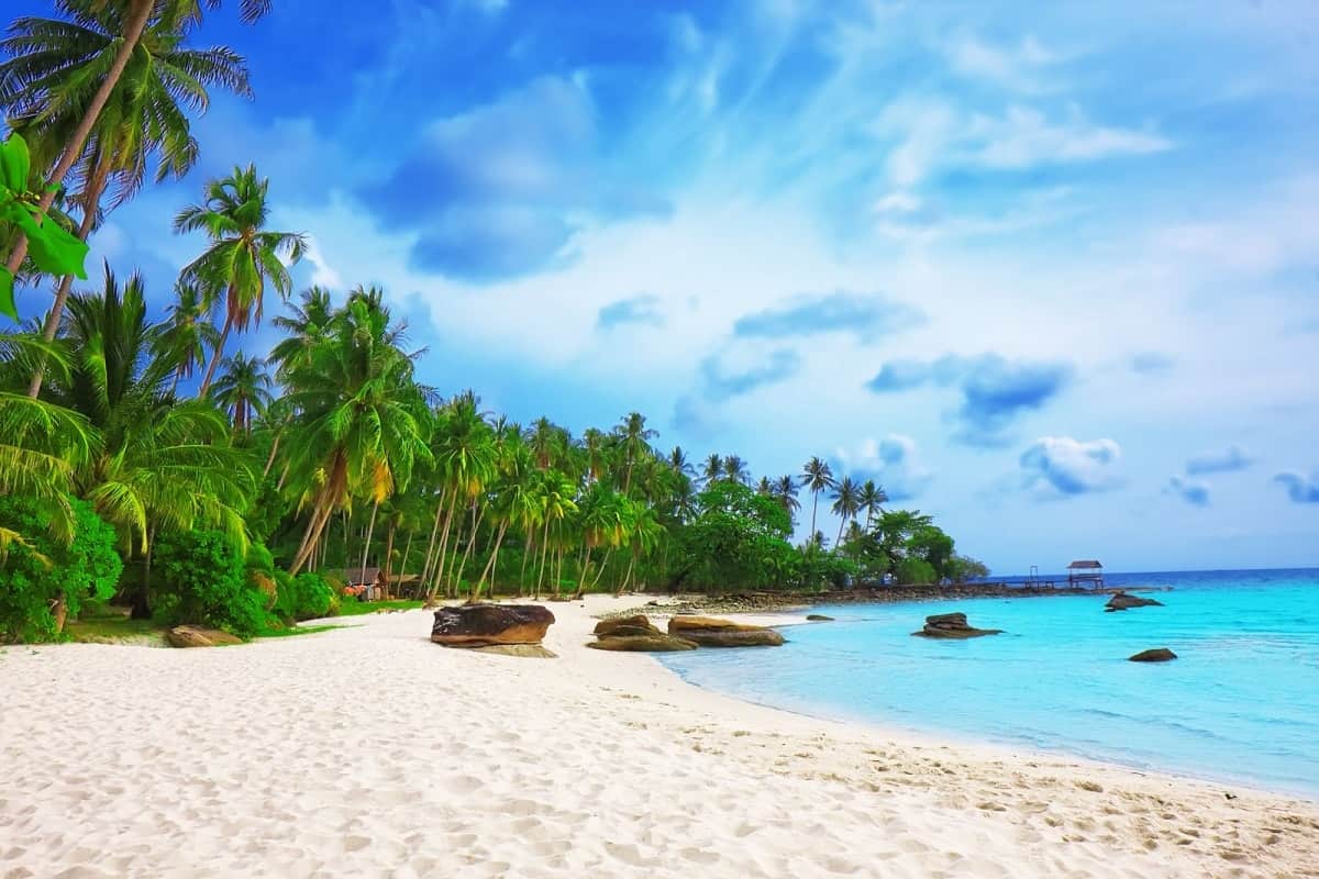 Th&iacute; điểm đ&oacute;n kh&aacute;ch quốc tế đến Ph&uacute; Quốc, mở rộng đến Hạ Long, Hội An, Nha Trang - Ảnh 1.