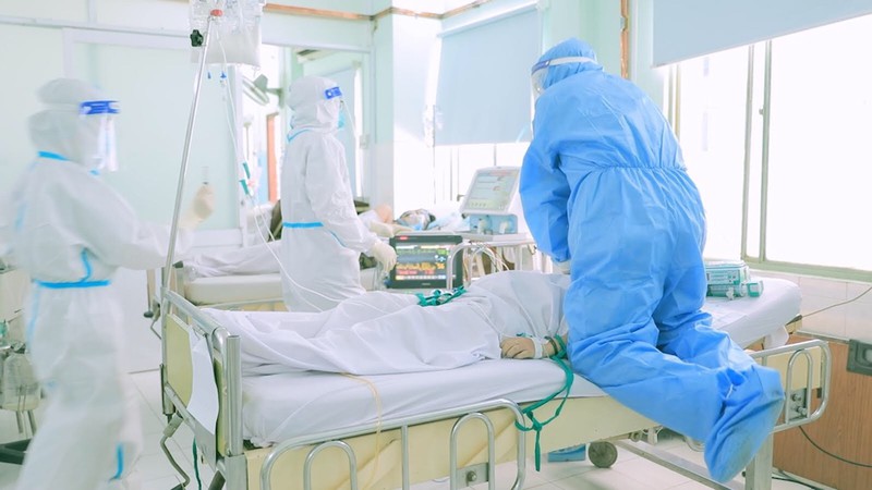 Đạo diễn Tạ Quỳnh Tư nói về những ám ảnh khi thực hiện Ranh giới - Ảnh 2.
