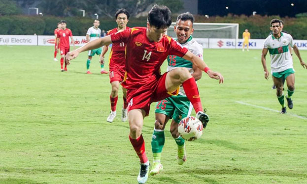 Hậu AFF Cup - Nhà vô địch tổn thương (*): Chờ làn gió mới