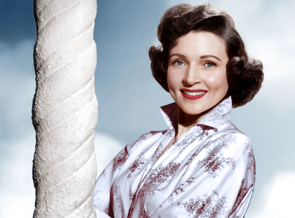 Hé lộ nguyên nhân minh tinh Betty White qua đời trong lúc ngủ