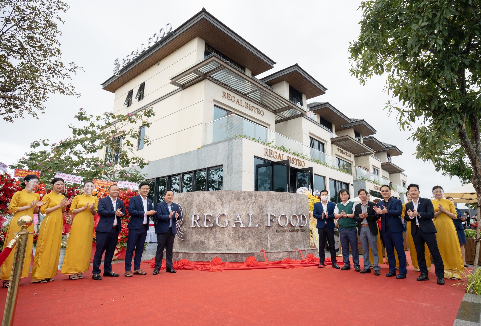 Khai trương Regal Food Victoria - Điểm đến trải nghiệm mua sắm, ẩm thực đẳng cấp tại Việt Nam - Ảnh 1.