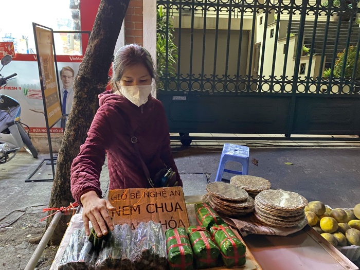 Vụ nợ lương nh&acirc;n vi&ecirc;n Bệnh viện Tuệ Tĩnh: Đề nghị hỗ trợ mỗi người 2 triệu đồng - Ảnh 2.