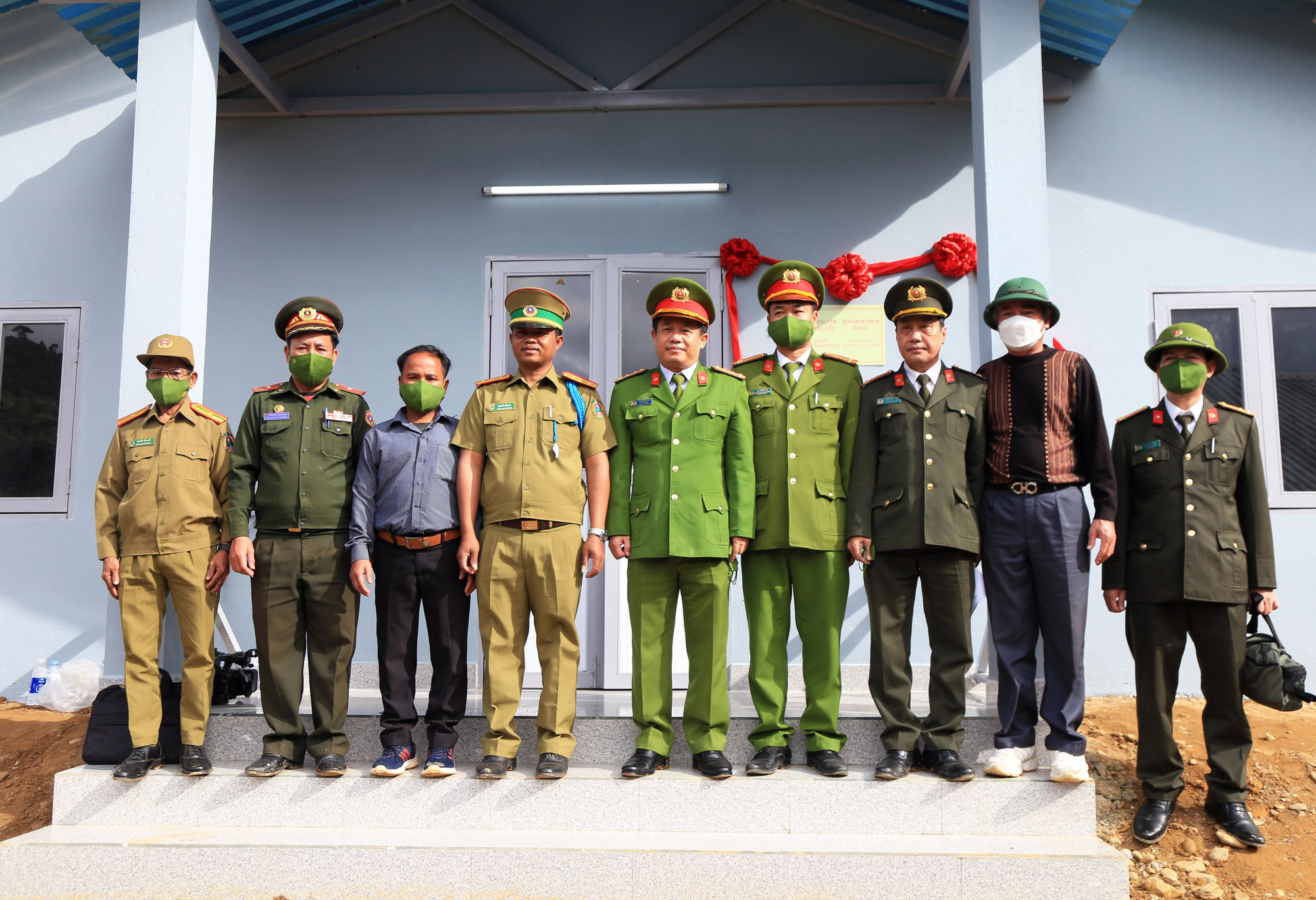 Khánh thành trụ sở làm việc công an bản Ka Lô nước bạn Lào