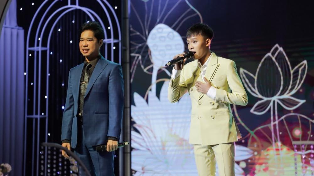 Ngọc Sơn tiết lộ cát-xê của Hồ Văn Cường là 200 triệu đồng