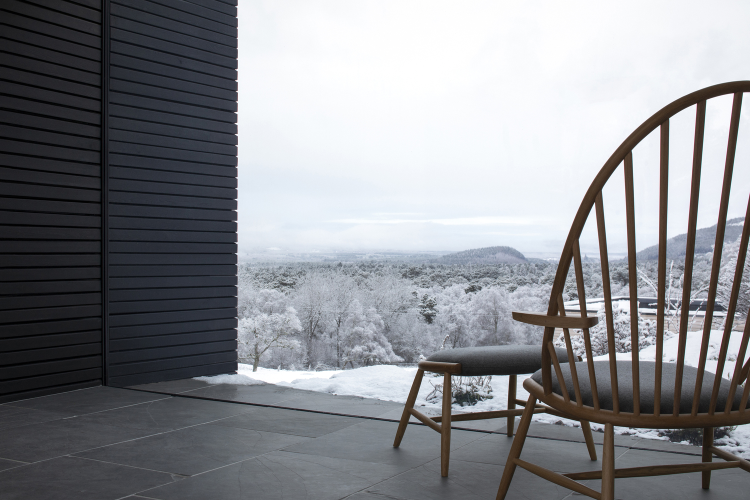 Biệt thự nhà gỗ lơ lửng nơi xứ sở sương mù - Ảnh 5. Biệt thự nhà gỗ lơ lửng nơi xứ sở sương mù - Ảnh 5.